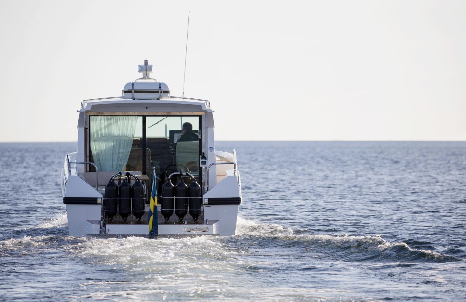 Delta Powerboats 340 Sw