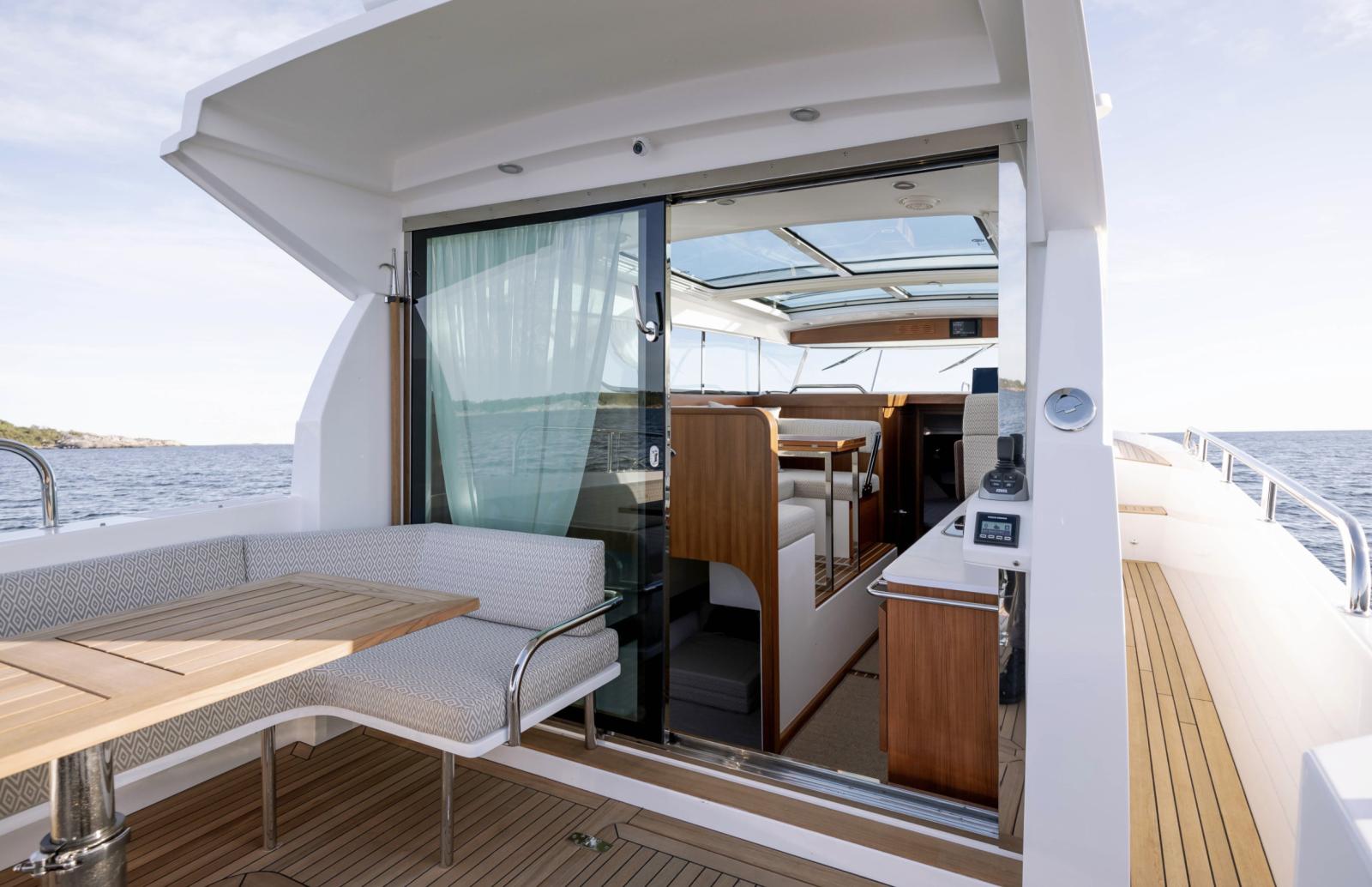 Delta Powerboats 340 Sw