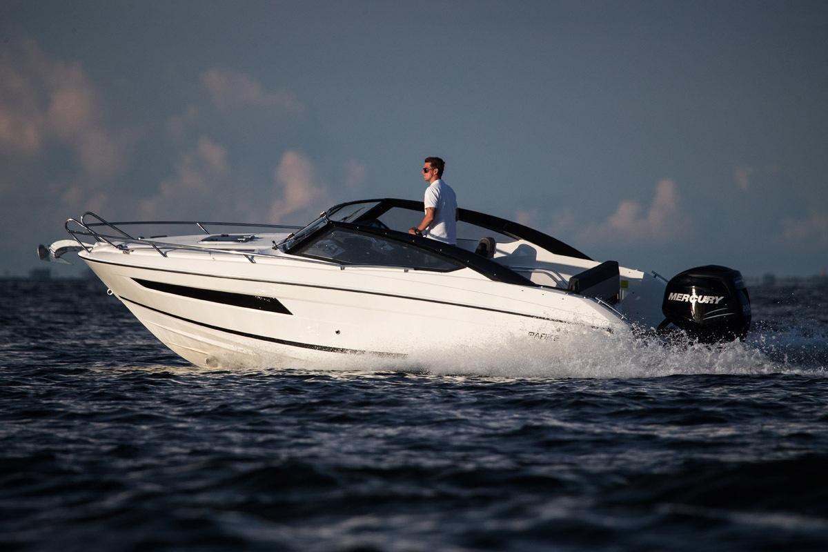 Parker 690 Day Cruiser