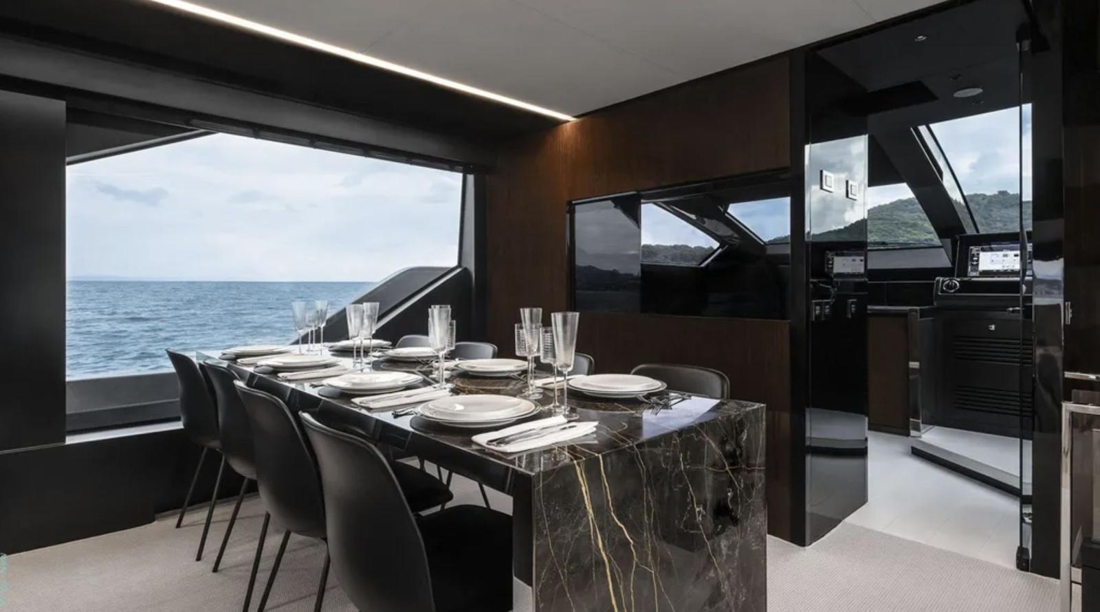 RIVA 82 Diva