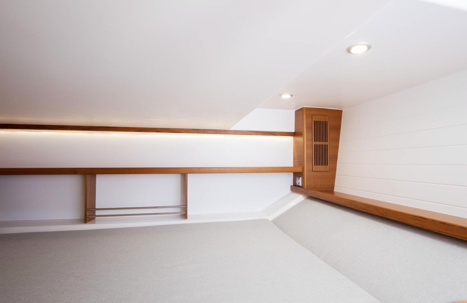 Delta Powerboats 33 Open