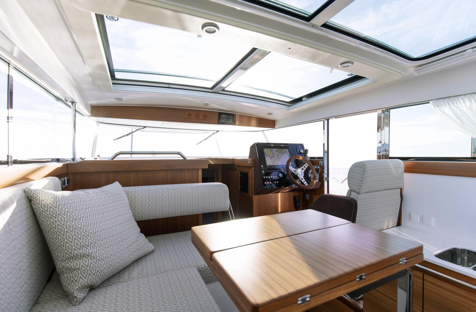 Delta Powerboats 340 Sw