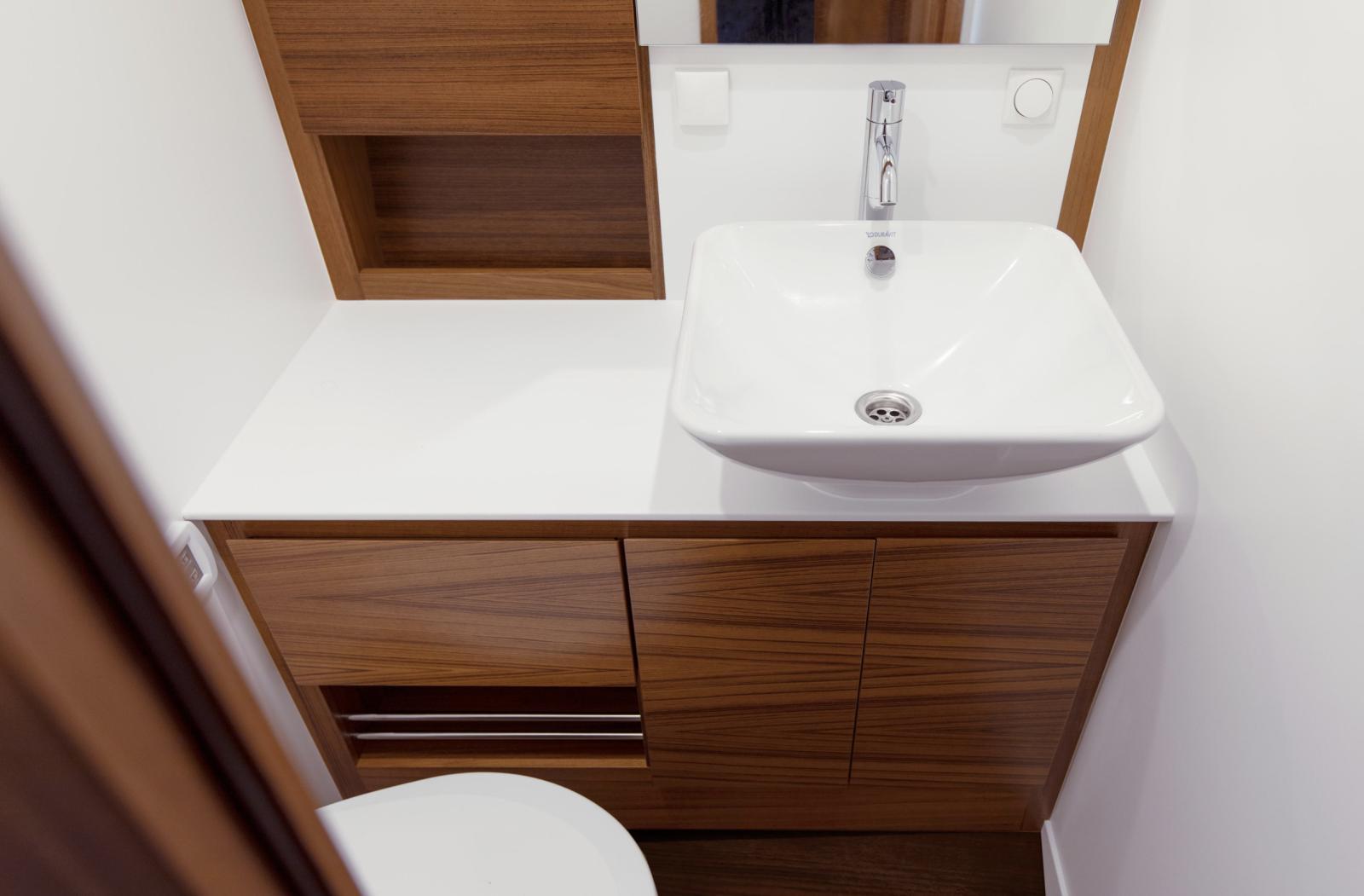 Delta Powerboats 340 Sw