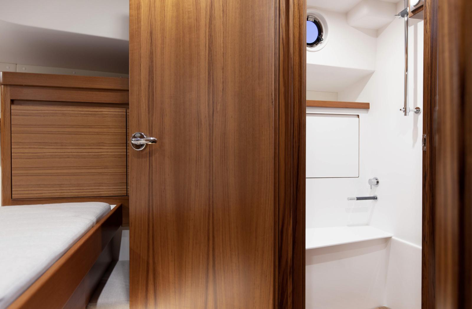 Delta Powerboats 340 Sw