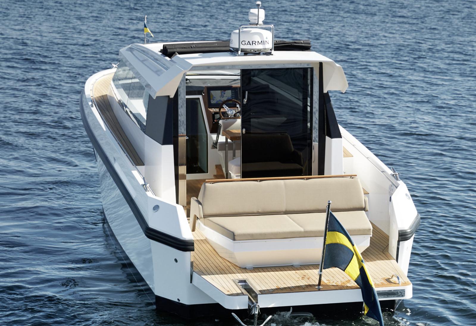 Delta Powerboats 33 Coupé